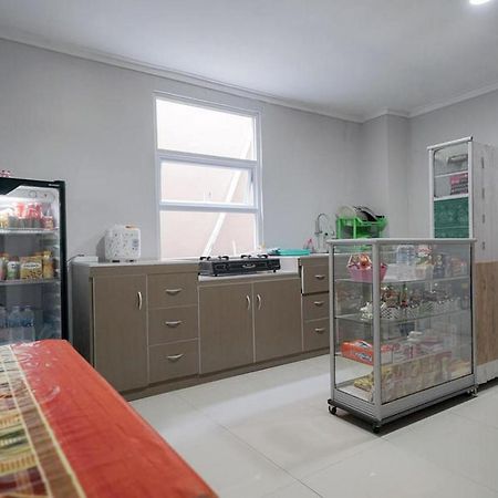 Urbanview Hotel Bari Syariah Palembang By Reddoorz Dış mekan fotoğraf
