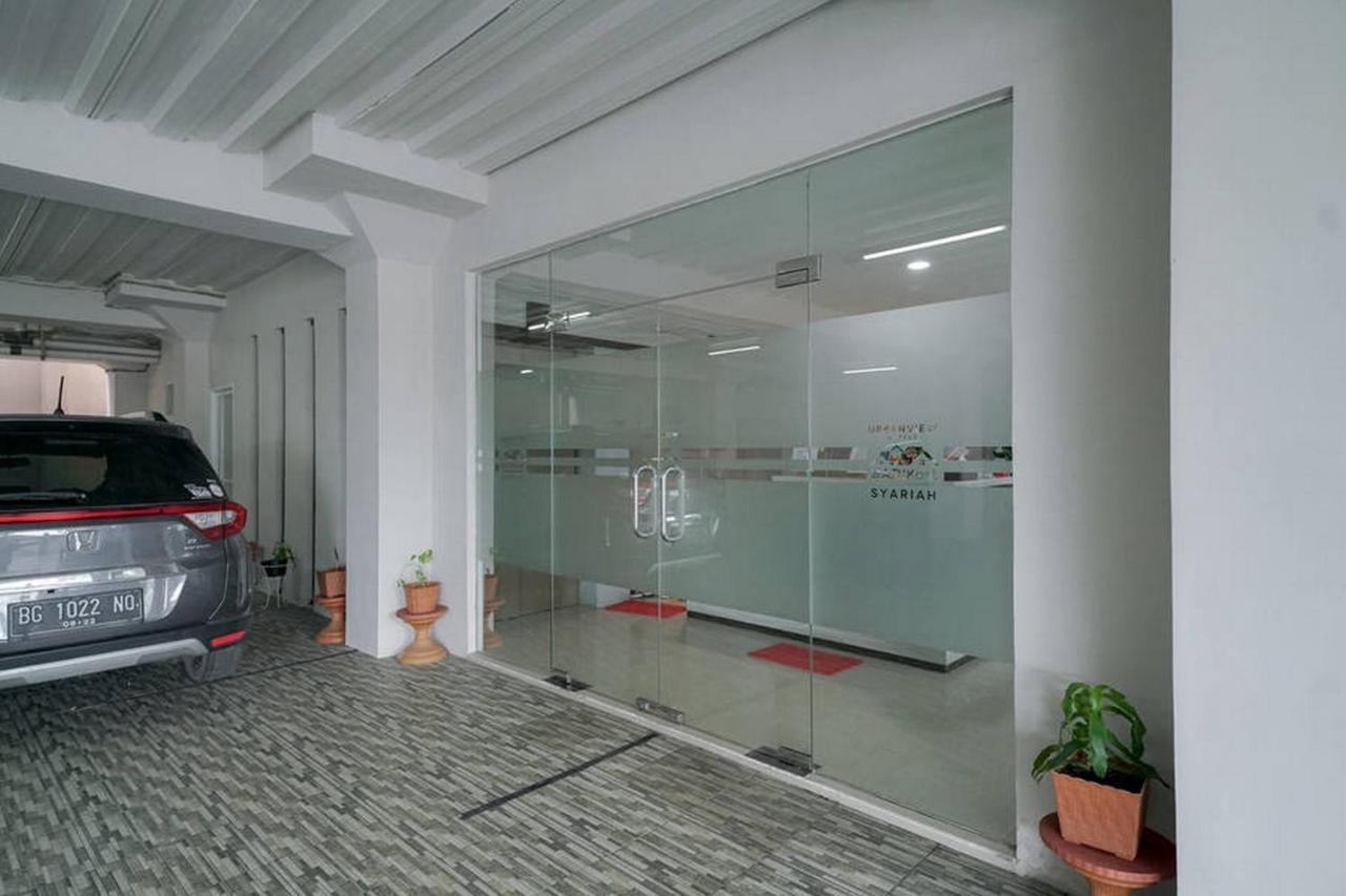 Urbanview Hotel Bari Syariah Palembang By Reddoorz Dış mekan fotoğraf